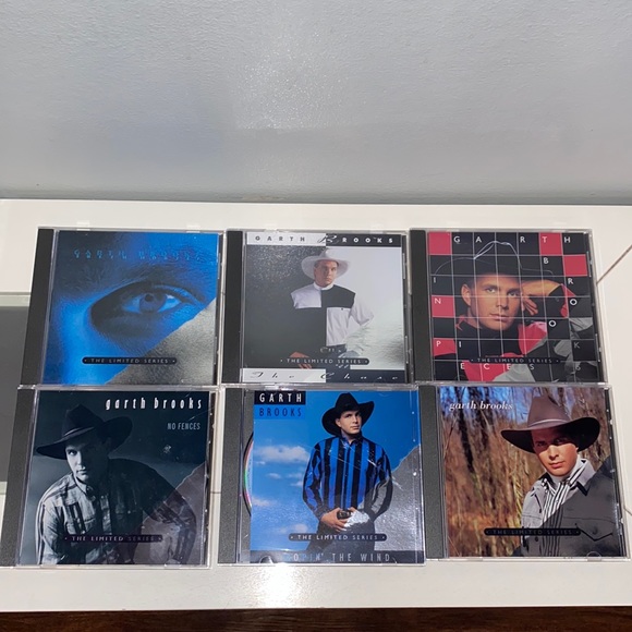 Garth Brooks The Limited Series Box Set 6 C.D. From 1998-CD’s Mint Condition! - Picture 7 of 12
